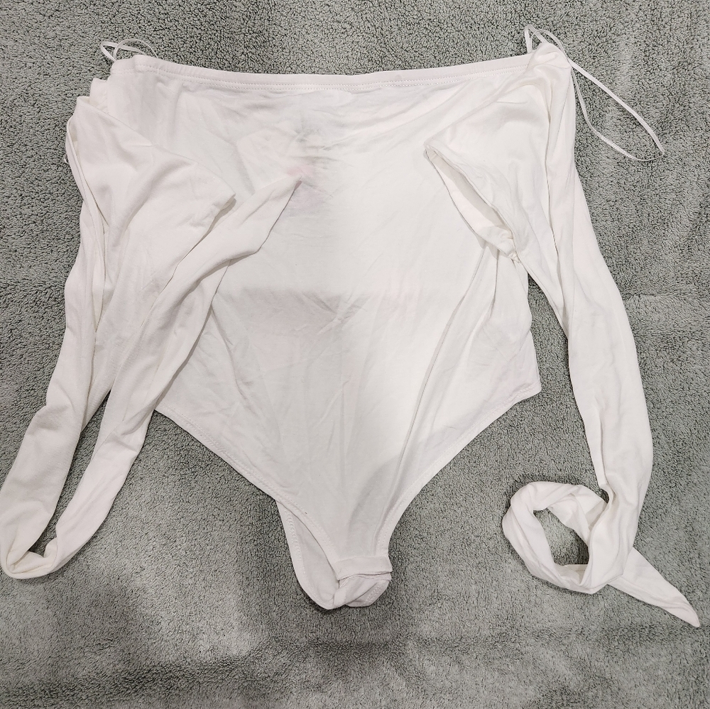 Dainty Hooligan White Bodysuit with Cross-Halter Neckline - Picture 3 of 3